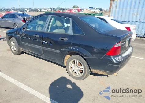 2005 Ford Focus Zx4 z USA, uszkodzony, nr VIN 1FAFP34N35W104585